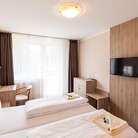 Bed & Breakfast Hotel Perla Nové Mesto nad Váhom المظهر الخارجي الصورة
