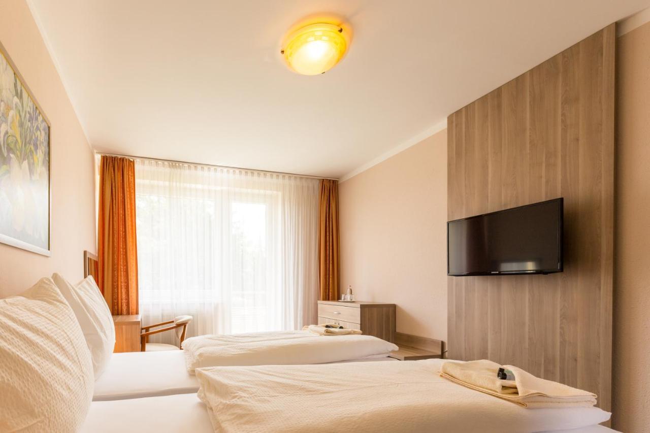 Bed & Breakfast Hotel Perla Nové Mesto nad Váhom المظهر الخارجي الصورة