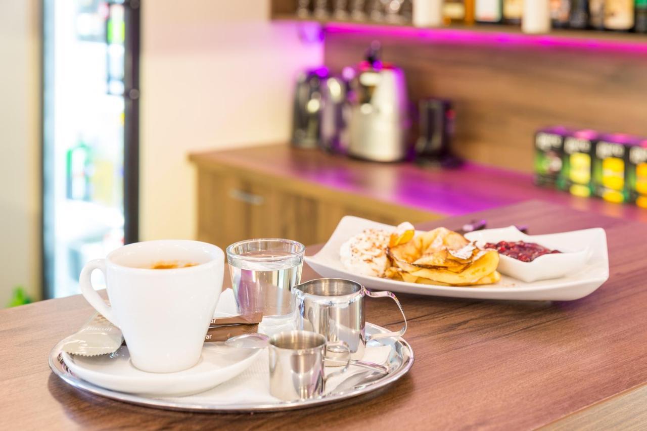 Bed & Breakfast Hotel Perla Nové Mesto nad Váhom المظهر الخارجي الصورة